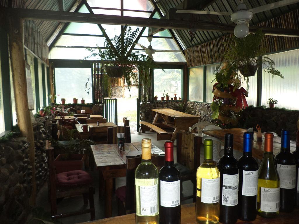 Fireside Inn And Grill ボケテ エクステリア 写真